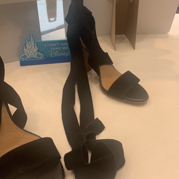 Gianni Bini suede wrap heels - Picture 8 of 13